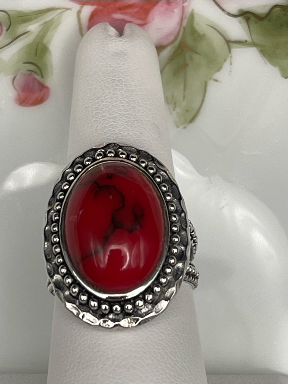 NIB beautiful American West Sterling, silver red coral split shank ring size 8
